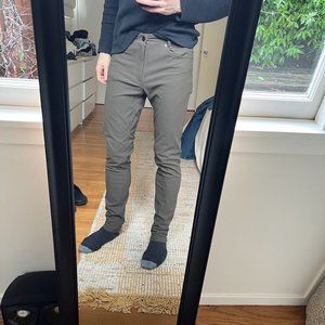 Outlier Bomb Dungarees Sz 31 Dark Olive